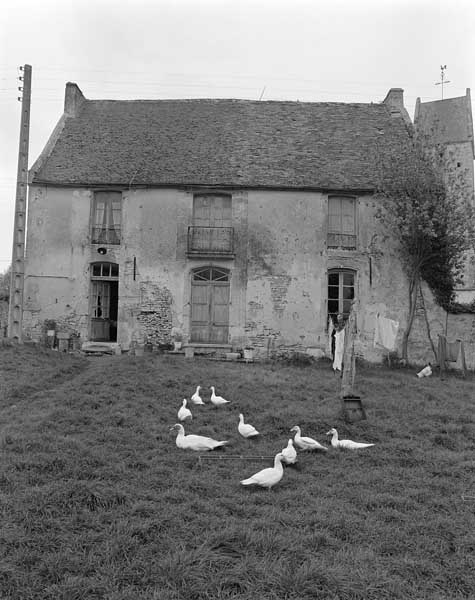 Elévation extérieure sud sur cour.