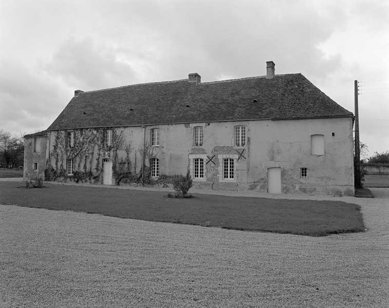 Le Bas de la rue. Ferme. Logis, élévation extérieure nord sur cour. ; Le Bas de la rue, ferme : logis, élévation extérieure nord sur cour.