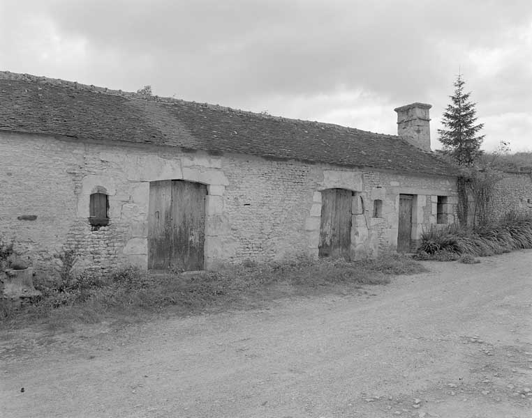 Porcherie et four à pain, élévation extérieure ouest.