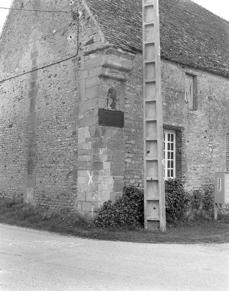 Ferme de la Cour Payen : grange, angle du pignon nord.
