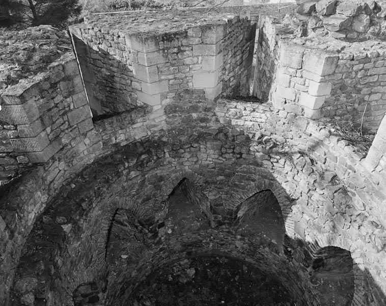 Fort ouest de l'enceinte, tour n°1, vue intérieure.