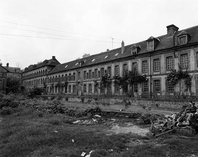 Usine de quincaillerie