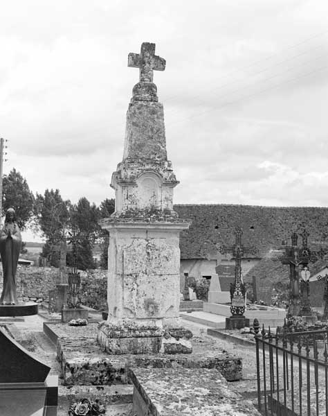 Croix de cimetière.