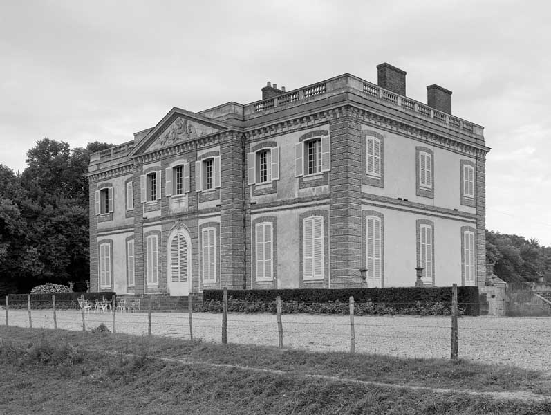 Logis, élévation extérieure sud sur jardin.