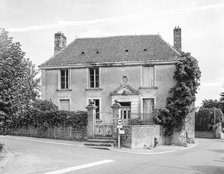 Belle Fontaine. Elévation extérieure sud-ouest. ; Elévation extérieure sud-ouest. ; Maison à Belle Fontaine.