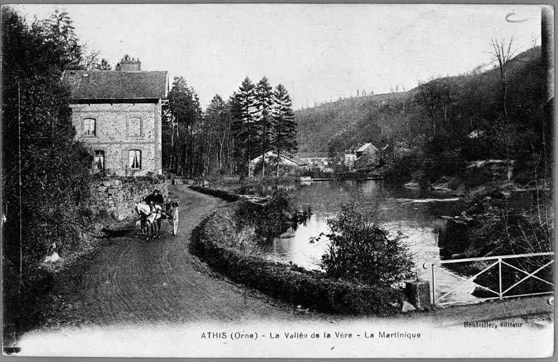 Athis (Orne). La vallée de la Vère, La Martinique.- Carte postale, éd. Bouteiller, début 20e siècle. (Collection particulière G. Bourdin).