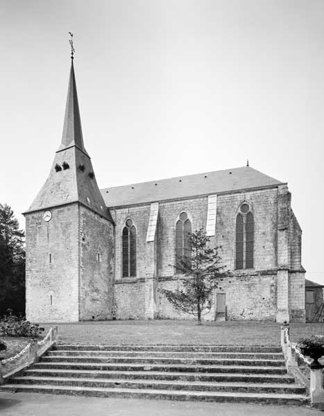 Eglise priorale, élévation extérieure sud. ; Eglise priorale, élévation extérieure sud.