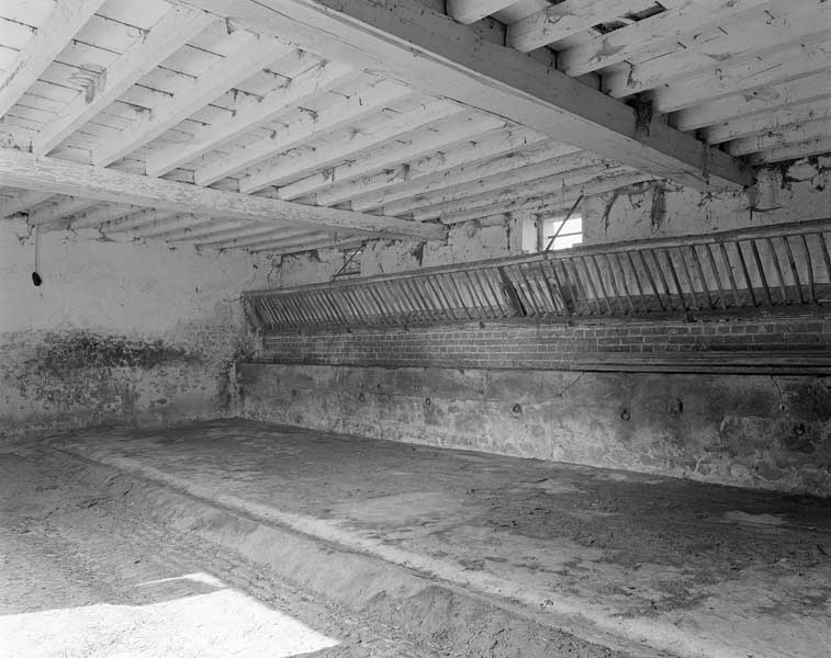 Etables, élévation intérieure.