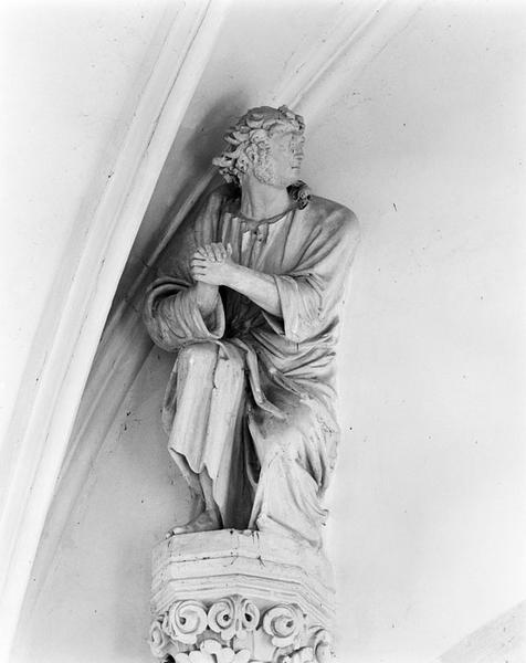 Statue : saint Jean