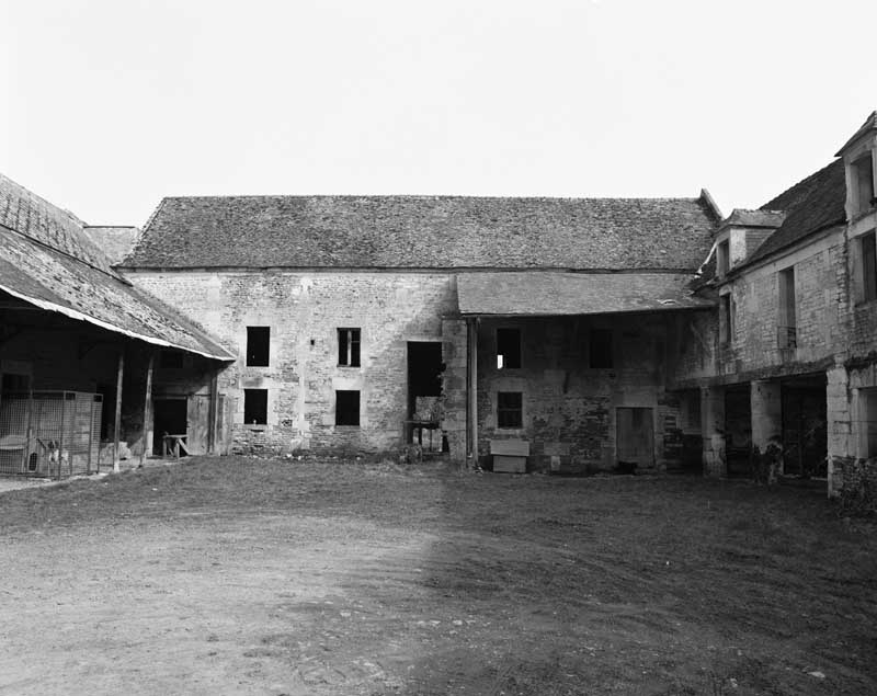Bâtiment du moulin, élévation extérieure ouest sur cour.- Photographie ancienne, 1984.