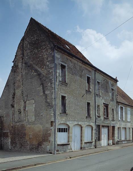 Magasin de commerce. Elévations nord et ouest.