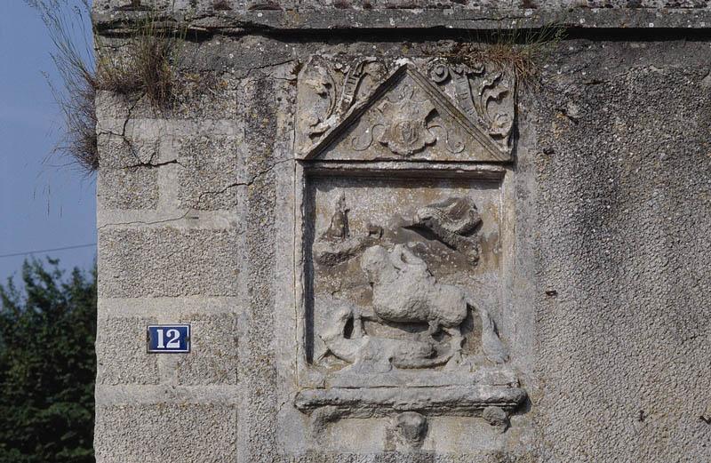 Haut-relief.