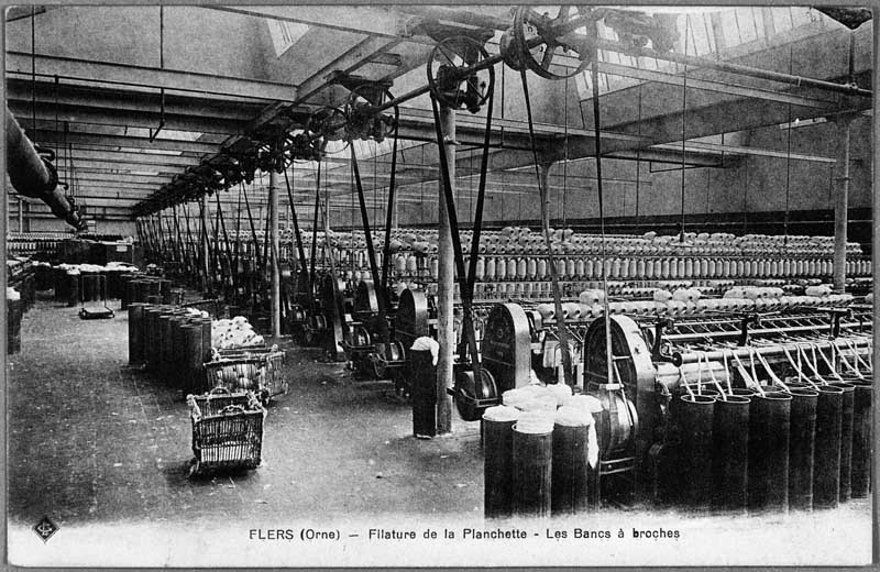 FLERS (Orne). Filature de la Planchette - Les Bancs à broches.- Carte postale, début 20e siècle. (Collection particulière G. Bourdin).