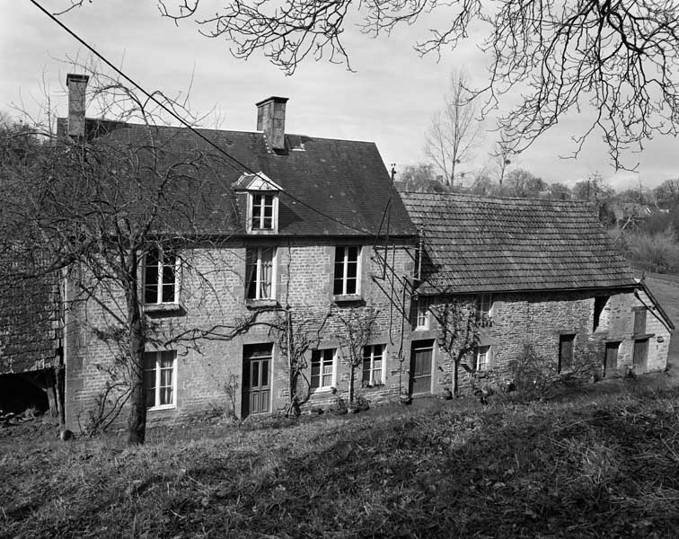 Maison de patron, élévation extérieure est.