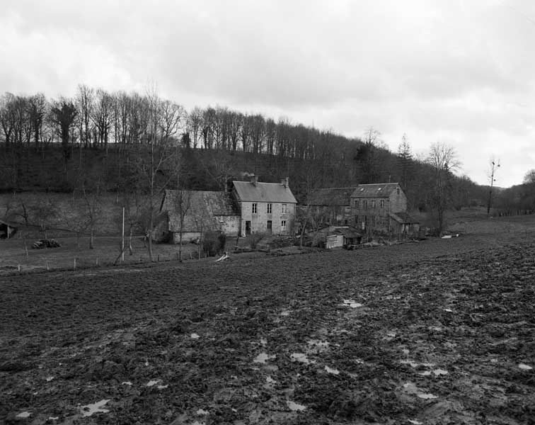 Vue de situation prise du nord.