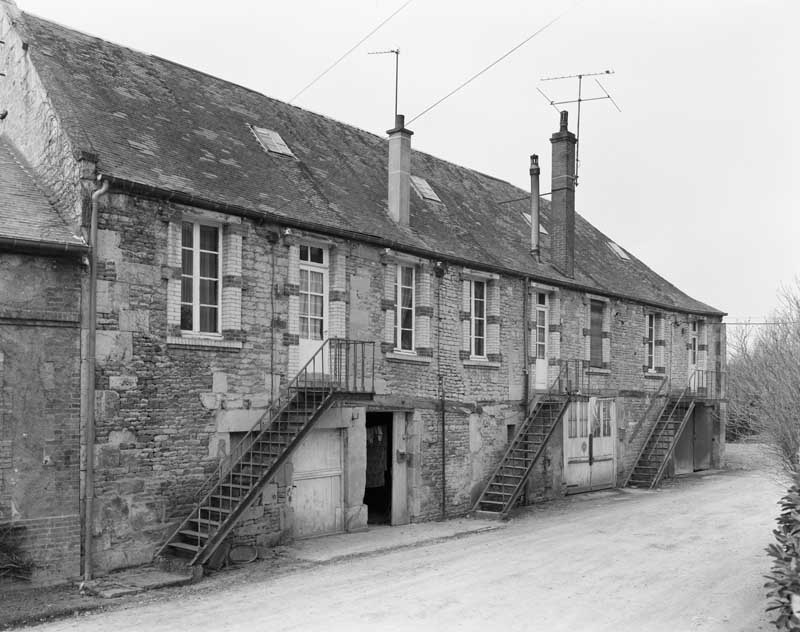 Maisons des ramasseurs de lait (détruit).- Photographie ancienne, 1985.