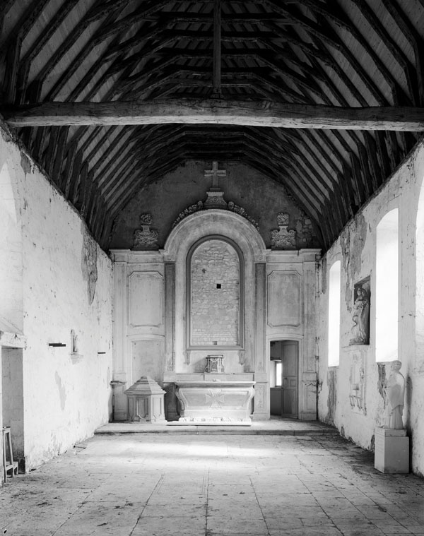 Ensemble du maître-autel : autel tombeau, tabernacle, retable architecturé