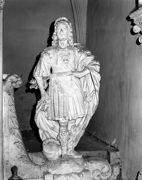 Statue : saint Adrien