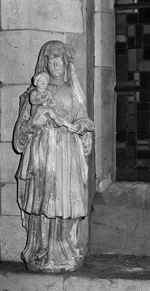 Statue : Vierge à l'Enfant