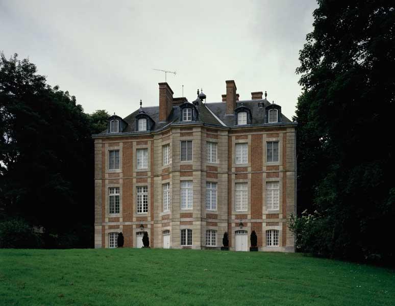 Logis, élévation extérieure est sur jardin.