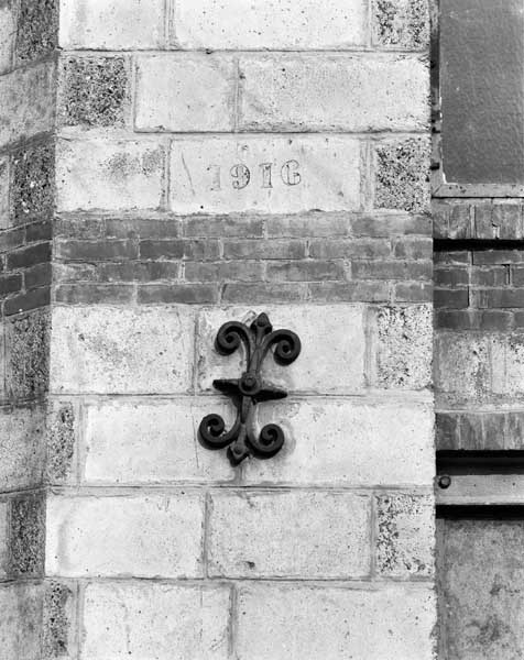 Elévation extérieure sud-est, date portée.