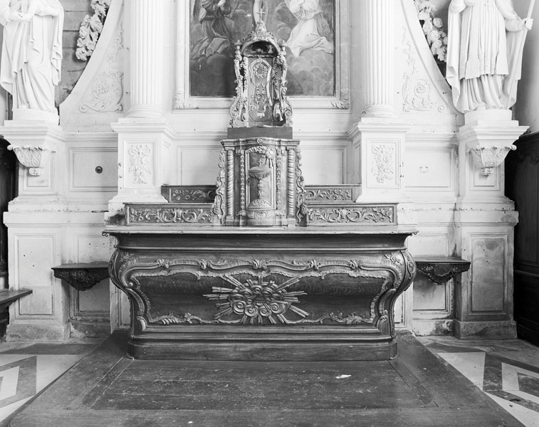 Autel tombeau