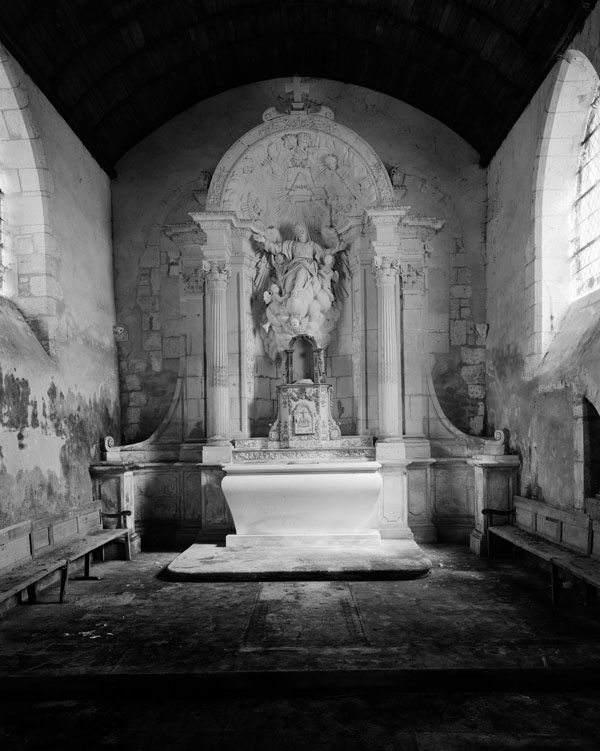 Ensemble du maître-autel : autel, retable architecturé et tabernacle