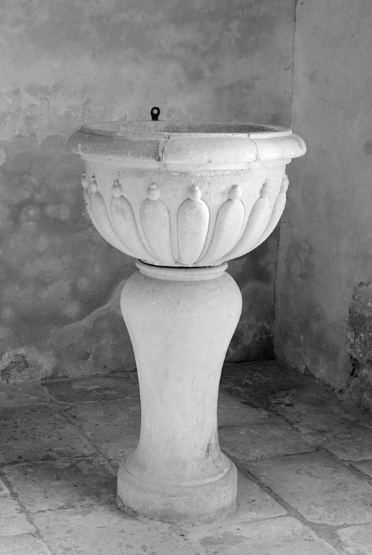 Fonts baptismaux (cuve baptismale à infusion)
