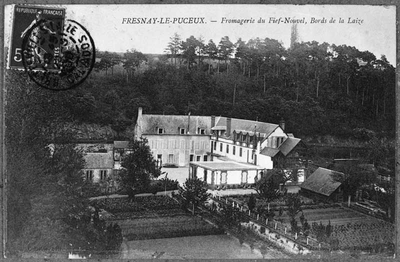 Fresnay-le-Puceux - Fromagerie du Fief-Nouvel, Bords de la Laize.- Carte postale, photogr. Jeanne, Falaise, éd. Collette, vers 1910. (Collection particulière Seigneurie).