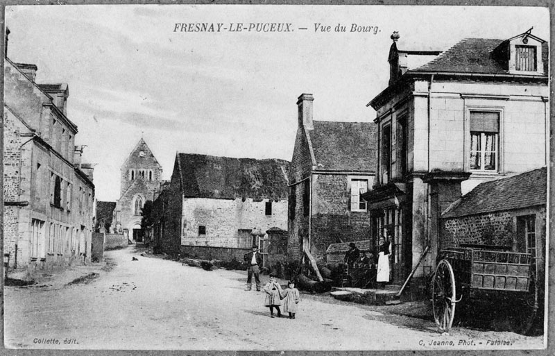 FRESNAY-LE-PUCEUX. - Vue du Bourg.- Carte postale, éd. Collette, début 20e siècle. (Collection particulière Seigneurie).