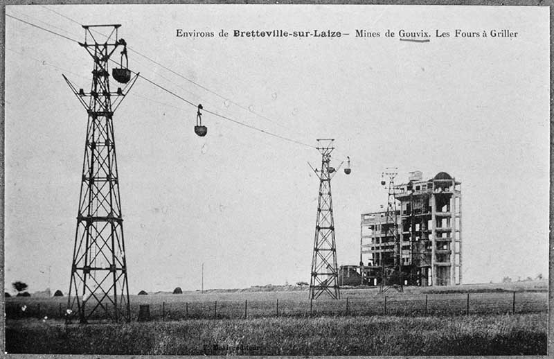Environs de Bretteville-sur-Laize - Mines de Gouvix. Les Fours à Griller.- Carte postale, s.d., début 20e siècle. (Collection particulière Seigneurie).