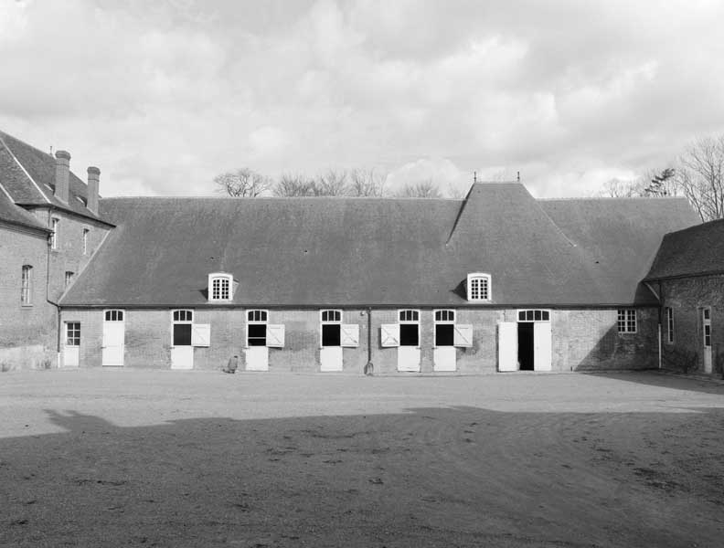 Petites infirmeries pour les chevaux, élévation sur la cour Lambesc.