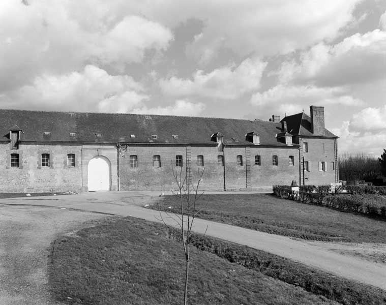 Ecurie du pavillon et pavillon, élévations ouest.