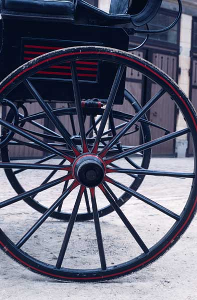 Détail : les 2 roues arrières.