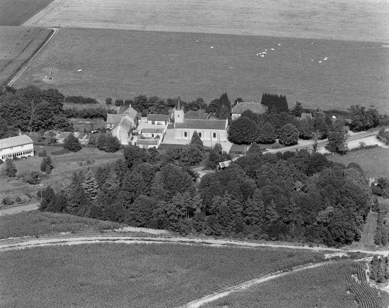 Vue aérienne du hameau de l'église.