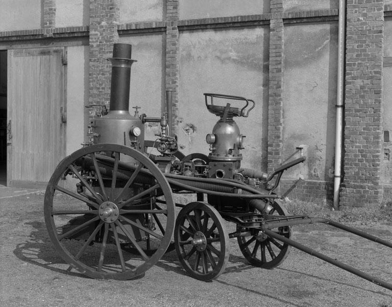 Vue latérale droite (voiture équipée de brancards).