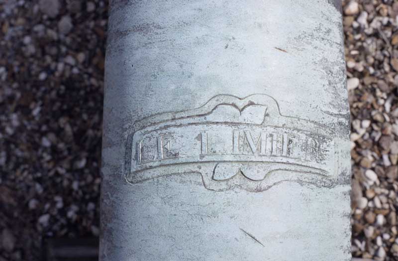 Canon "Le Limier", détail.