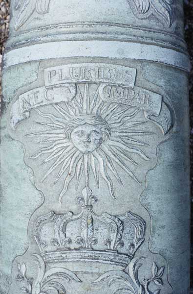 Canon "Le Caméléon", détail.