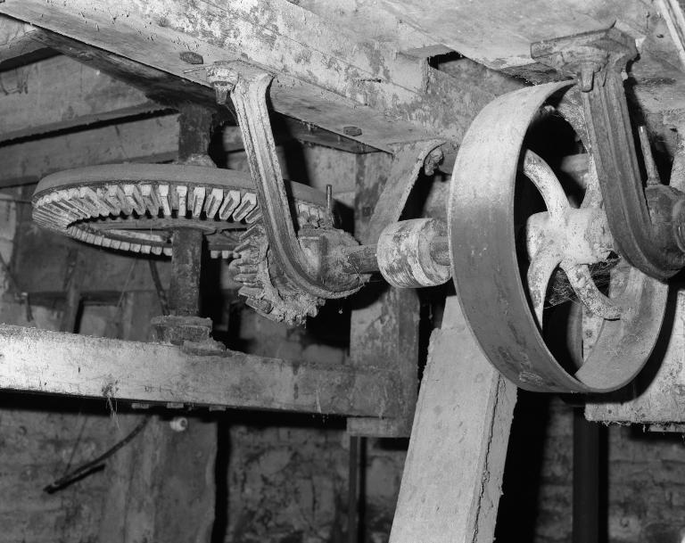 Intérieur de l'atelier de fabrication, rez-de-chaussée, engrenages.