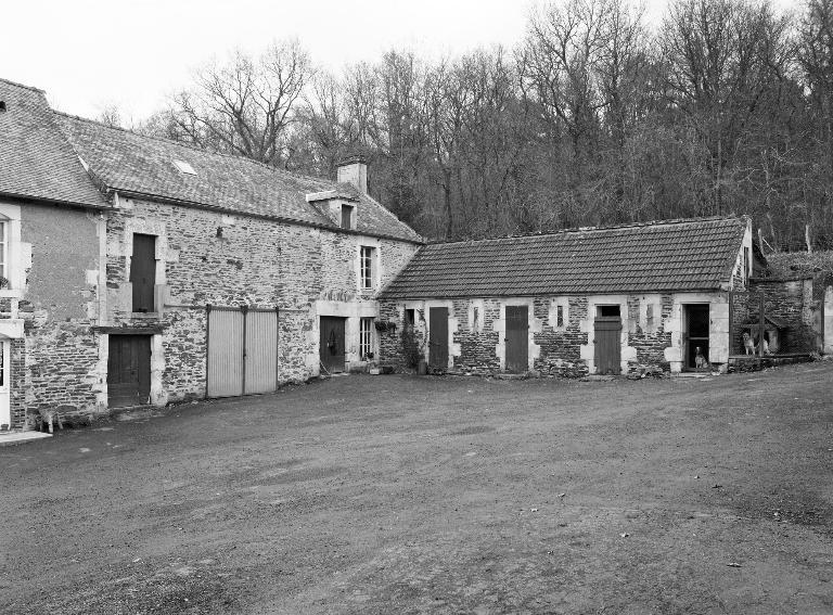 Second logement et porcherie, vue du sud-ouest.