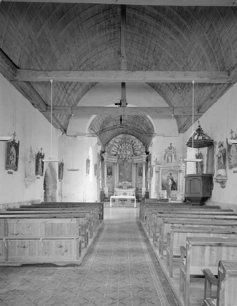 Elévation intérieure de la nef vers le choeur.