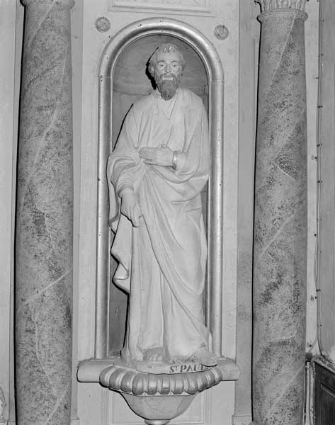 2 statues : saint Pierre, saint Paul