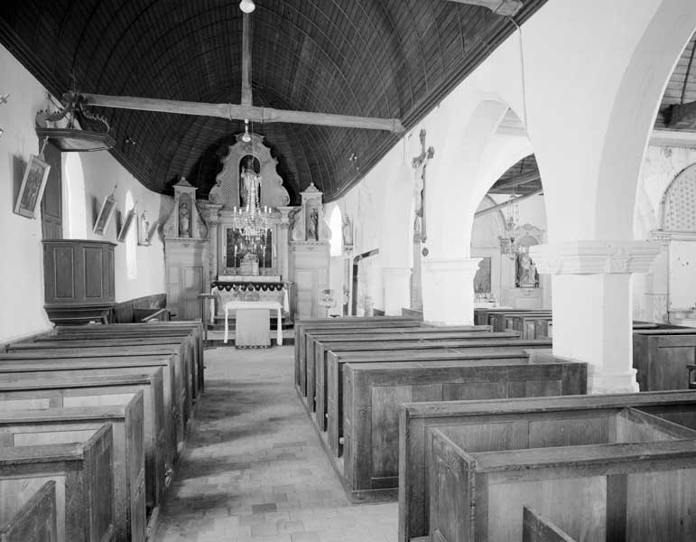 Elévation intérieure de la nef vers le choeur.