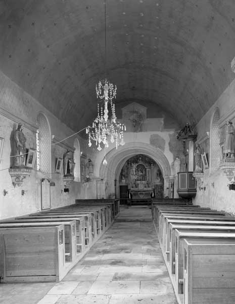 Elévation intérieure de la nef vers le choeur.