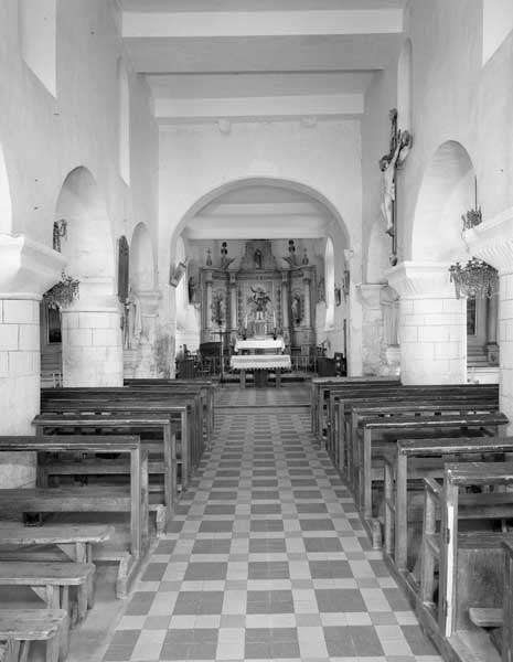 Elévation intérieure de la nef vers le choeur.