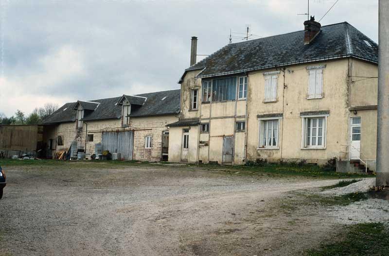 Porcherie et logement de contremaître, élévations extérieures sud.