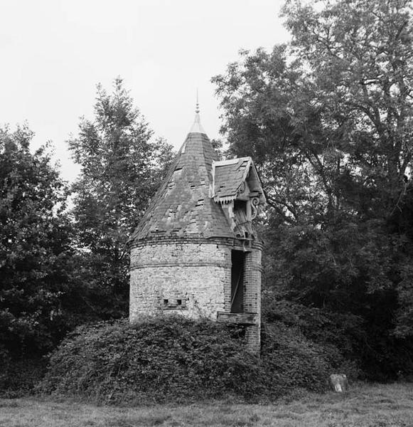 La Chevalerie, manoir, colombier.