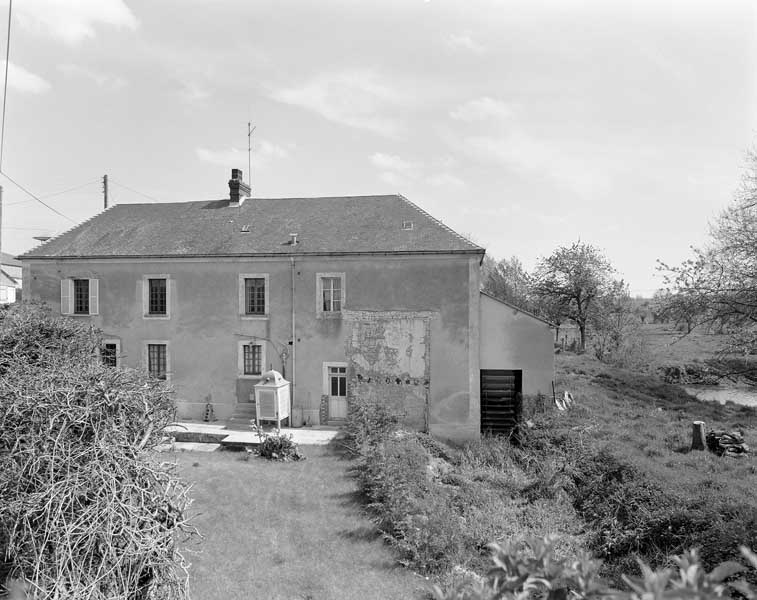 Moulin.