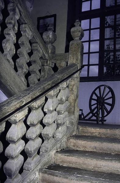 Château, logis, escalier au niveau du premier repos.