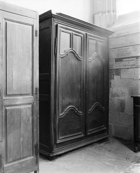 Armoire